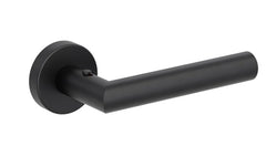 Griffwerk GK - Lucia - R - S2L mit Verriegelung - Griffe auf runden Rosetten