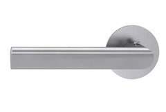 Griffwerk GK - Tri 134 Piatta S - R - S2L mit Verriegelung - Griffe auf runden Rosetten