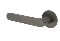 Griffwerk GK - Avus Piatta S - R - S2L mit Verriegelung - Griffe auf runden Rosetten