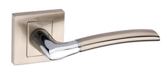 Infinity Line Dalia KDL 100K - Türgriff auf quadratischer Rosette
